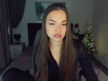 Evapaw Chaturbate stream image from January 20, 2025
