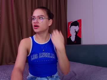 Gailgrosi Chaturbate stream image from January 20, 2025