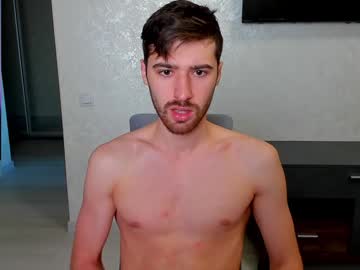 Gilbertogonzales Chaturbate stream image from January 20, 2025