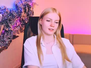 Graceglamour Chaturbate stream image from January 20, 2025