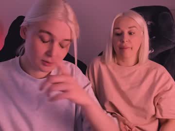 Hottyblonds Chaturbate stream image from January 20, 2025