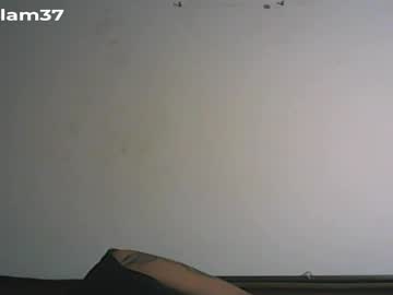 Retlam37 Chaturbate stream image from January 20, 2025