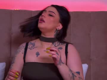 Saraoswald Chaturbate stream image from January 20, 2025