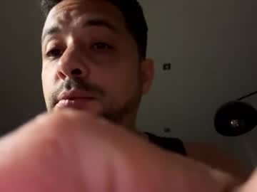 Argentinian_Couple_Hot Chaturbate stream image from January 20, 2025