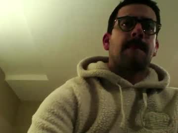 Badtwister Chaturbate stream image from January 20, 2025