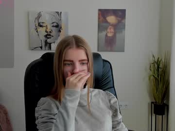 Goldy_Emma Chaturbate stream image from January 20, 2025