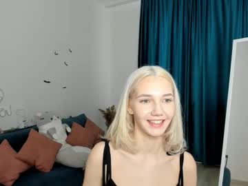 Mi_Mi_Molly Chaturbate stream image from January 20, 2025