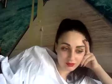 Ohmatilda Chaturbate stream image from January 20, 2025