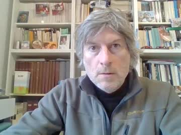 22esserre Chaturbate stream image from January 20, 2025