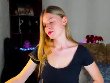 Luna_Evan Chaturbate stream image from January 20, 2025
