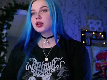 Moon_Valkyriie Chaturbate stream image from January 20, 2025