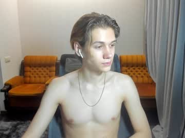 0verlandd Chaturbate stream image from January 20, 2025