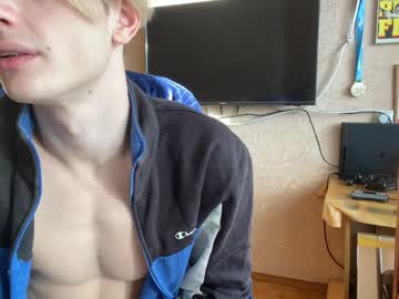 Eevee52 Chaturbate stream image from January 20, 2025