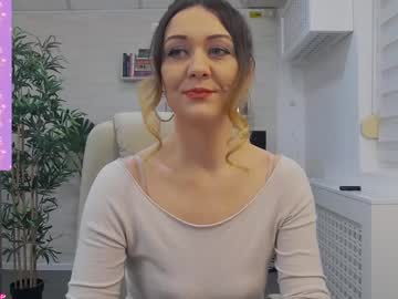 Ellamilf Chaturbate stream image from January 20, 2025