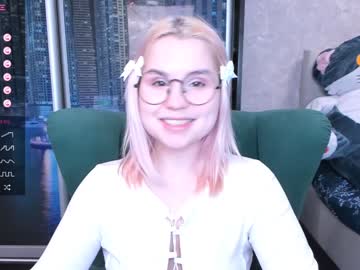 Miray_Kuriyama Chaturbate stream image from January 20, 2025