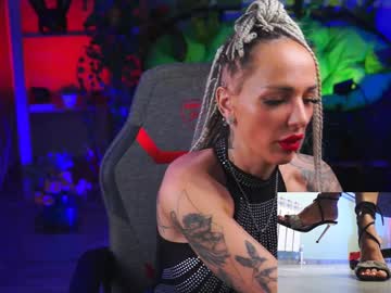 Monicamaxwel Chaturbate stream image from January 20, 2025