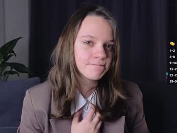 Lornaash Chaturbate stream image from January 20, 2025