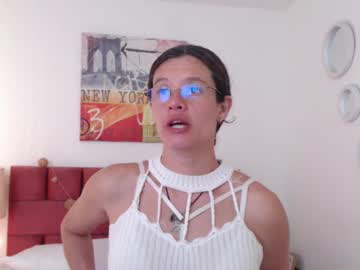 Sereneclarks_ Chaturbate stream image from January 20, 2025