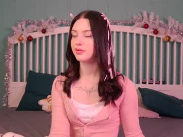 Eva_Top Chaturbate stream image from January 20, 2025