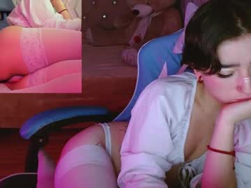 Suelunaa Chaturbate stream image from January 20, 2025
