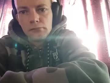Hung_Wolf420 Chaturbate stream image from January 20, 2025