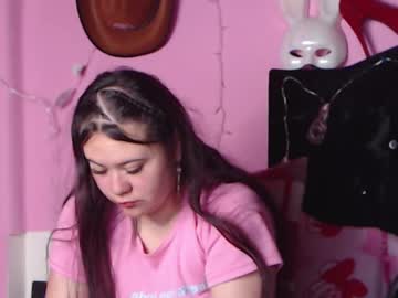 Nikkirous_ Chaturbate stream image from January 20, 2025