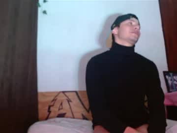Deerlings Chaturbate stream image from January 20, 2025