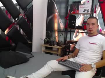Martin_Esmit Chaturbate stream image from January 20, 2025