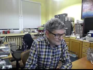 Korek24hot Chaturbate stream image from January 20, 2025