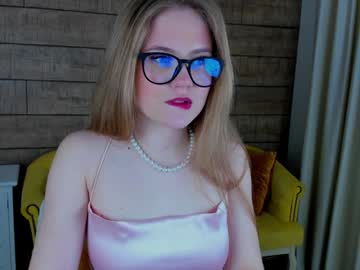 Selinswarovski Chaturbate stream image from January 20, 2025