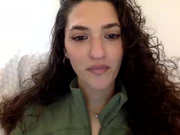Emmababy2322 Chaturbate stream image from January 20, 2025