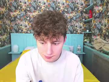 Crispinverr Chaturbate stream image from January 20, 2025