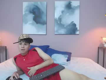 Enzo_Latin_18 Chaturbate stream image from January 20, 2025