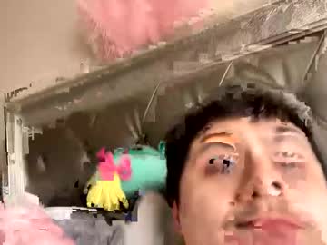 Jay99w Chaturbate stream image from January 20, 2025