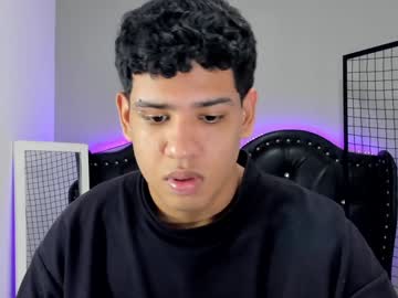Ares_Foxx Chaturbate stream image from January 20, 2025