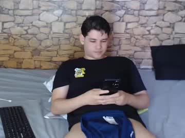 Chillingboy_ Chaturbate stream image from January 20, 2025