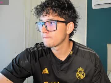 Harry_Crox Chaturbate stream image from January 20, 2025