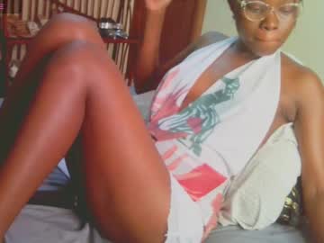 Pettitemellany Chaturbate stream image from January 20, 2025