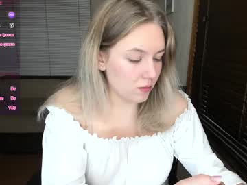 Rose_Brooks Chaturbate stream image from January 20, 2025