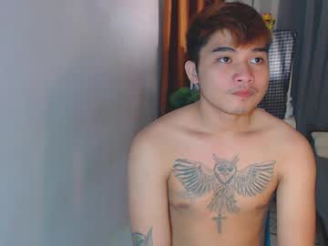 Yourhandsome_Hunk Chaturbate stream image from January 20, 2025
