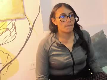 Emily_Jhonees Chaturbate stream image from January 20, 2025