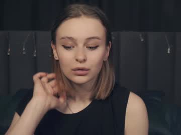 Julianaappleberry stream image from January 20, 2025