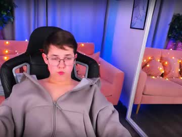 Oscar_Backerr Chaturbate stream image from January 20, 2025