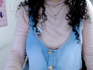 Samantha2girl Chaturbate stream image from January 20, 2025