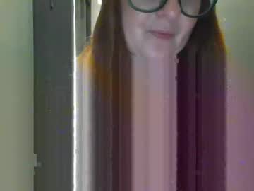 Sexylittlered_ Chaturbate stream image from January 20, 2025