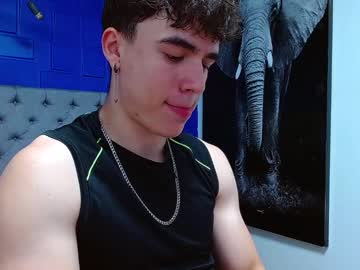 Andre_Parker Chaturbate stream image from January 20, 2025