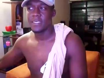 Chocolaticodeuxx Chaturbate stream image from January 20, 2025