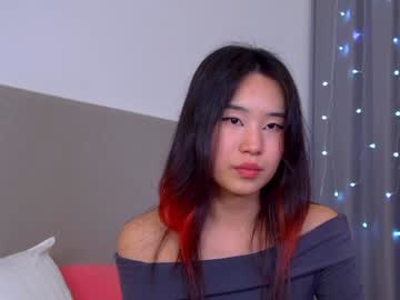 Evelinbunny Chaturbate stream image from January 20, 2025
