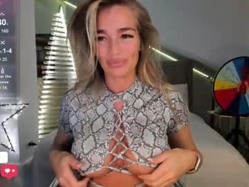 Milfblondy Chaturbate stream image from January 20, 2025