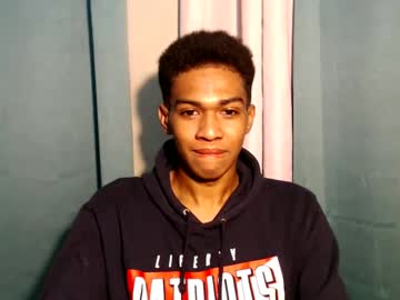 Worshipmycockxxx Chaturbate stream image from January 20, 2025